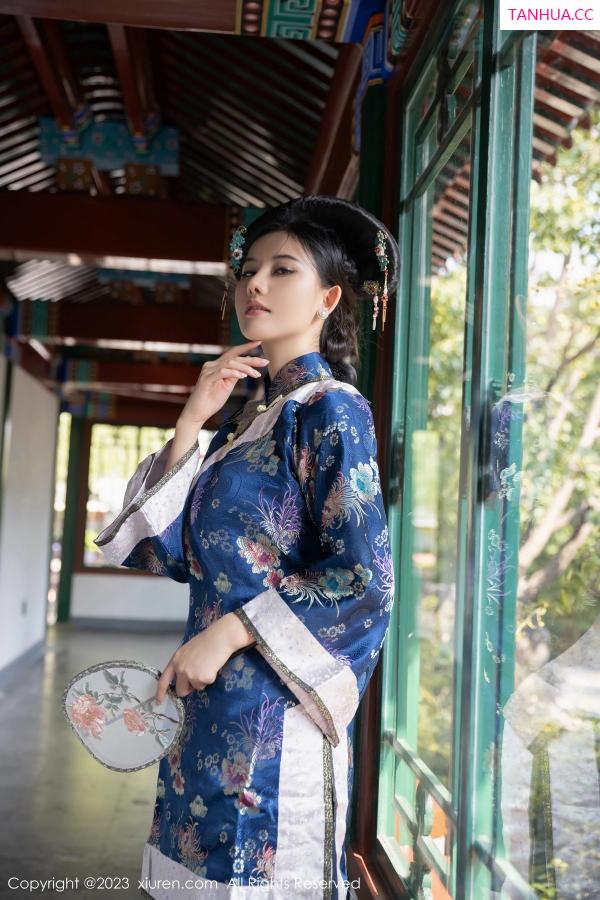 就是阿朱啊  [XiuRen]高清写真图 2023.03.10 No.6398 就是阿朱啊 宫廷服饰第3张图片